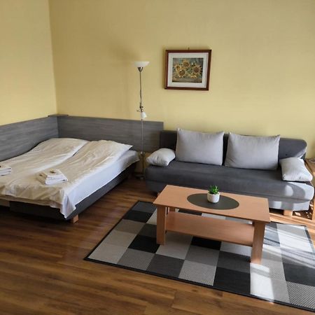 Szeki Apartman Balatonfured Exterior photo