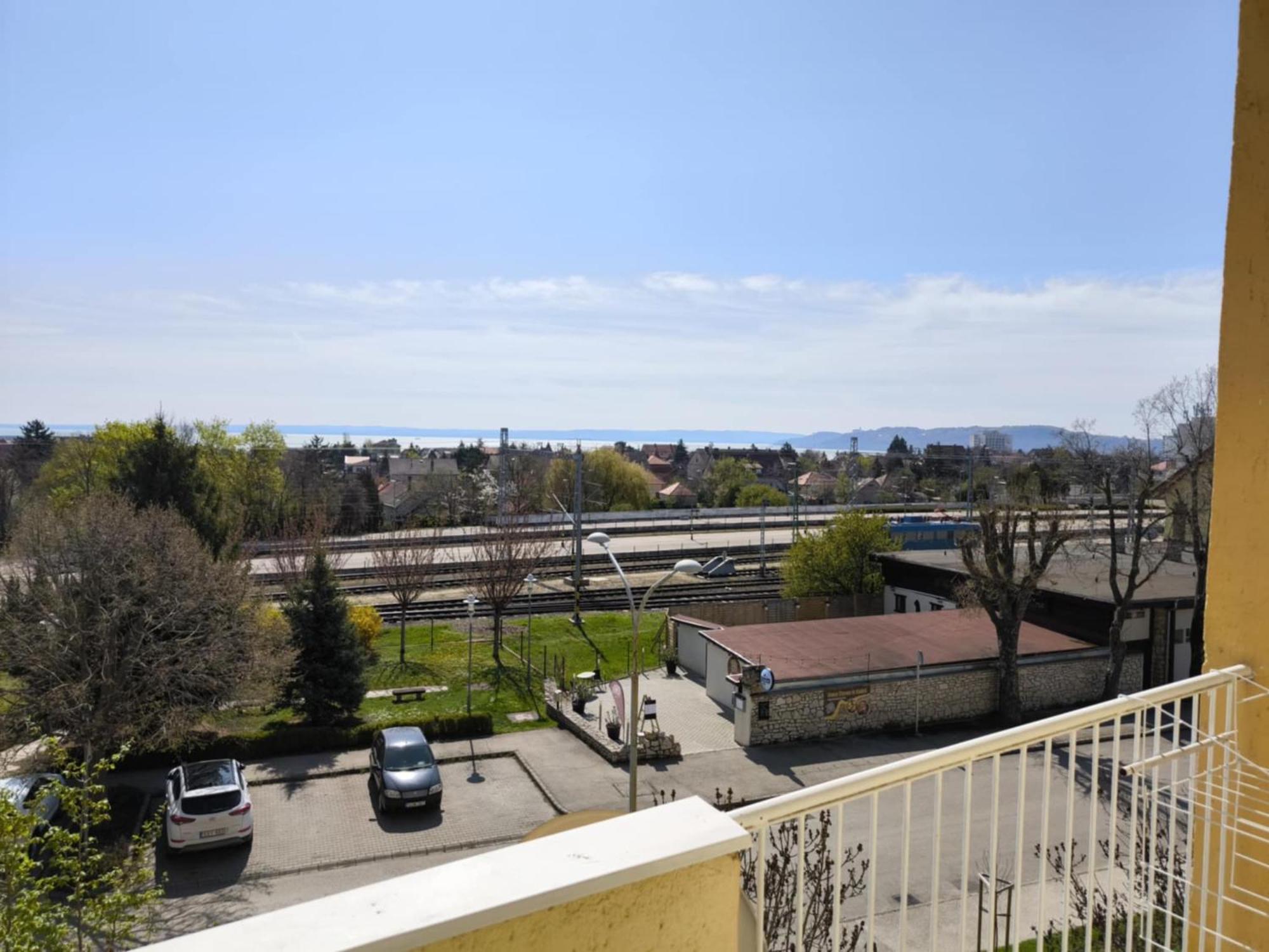 Szeki Apartman Balatonfured Exterior photo
